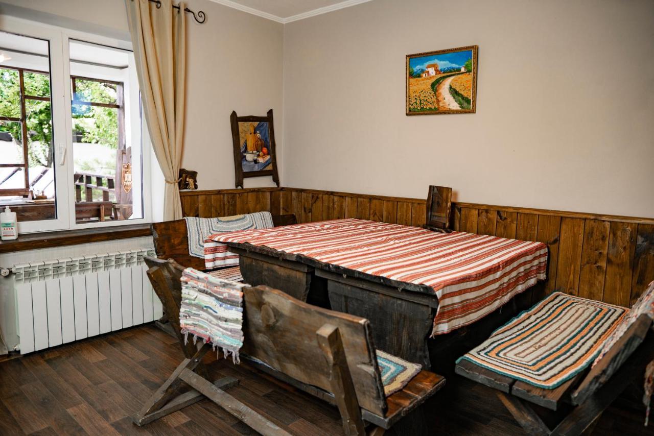 Dniprovskiy Dvir Stari Kodaky المظهر الخارجي الصورة